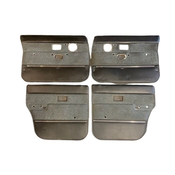 Klädsel 244+245 dörrklädselset vänster höger fram och bak svart för Volvo Part 9000399 Used Product