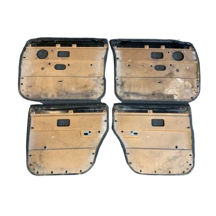 Klädsel 244+245 dörrklädselset vänster höger fram och bak svart för Volvo Part 9000399 Used Product
