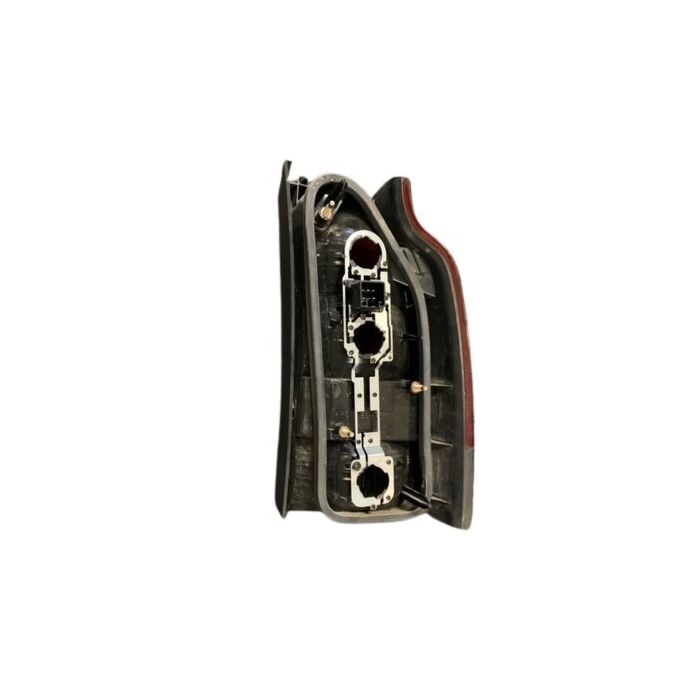 Bakljus vänster, nedre Volvo V70/V70XC/XC70 2000-2004, Hella, Part Number 9154497U, Used