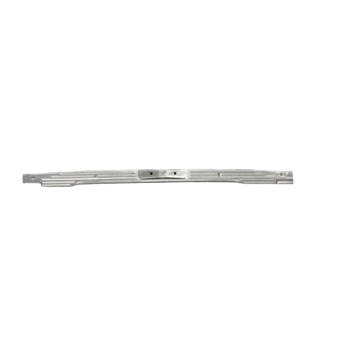 Alumiunium lijst op chassis onder achterklep 245 -1987