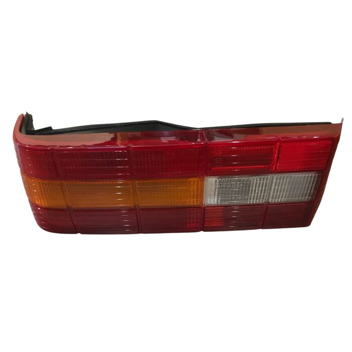 Volvo achterlicht links Volvo 780  EU version Volvo onderdeel nr 1374619