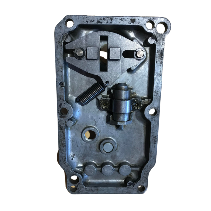 Volvo Versnellingsbak deksel schakel deksel M41 (RUIL) 50 Euro Statiegeld  140  145  Amazon 121  Amazon 122 S  Amazon 220  P 1800  P 1800 E  P 1800 ES  P 210 Duett  Pv 444  PV 445 DUETT  Pv 544 Volvo onderdeel nr 380373R-M41