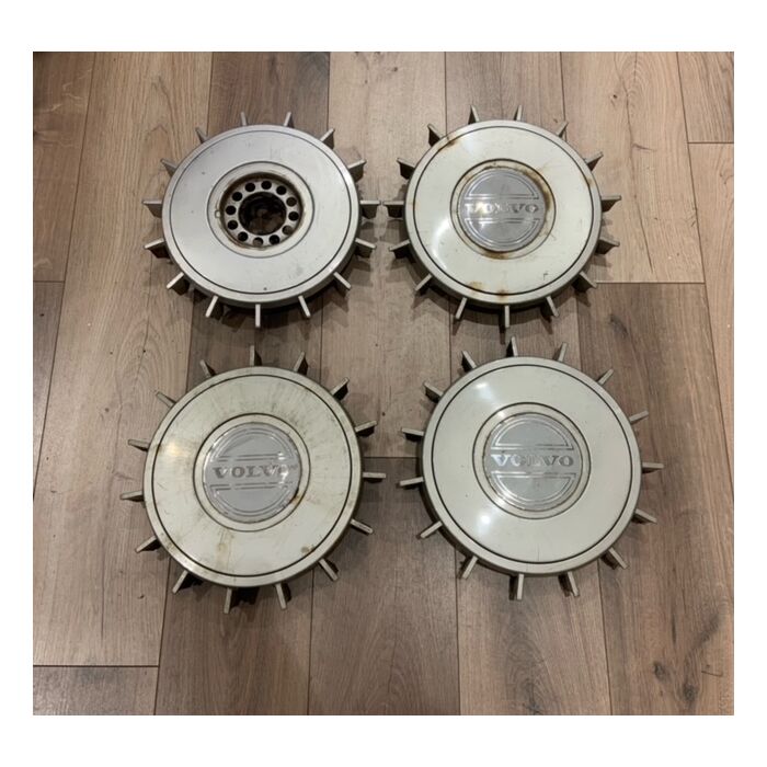 Volvo Navkapselsats, 14 tum, Navkapsel, Passar till Volvo 740, 240 Series, 242, 244, 245, Used