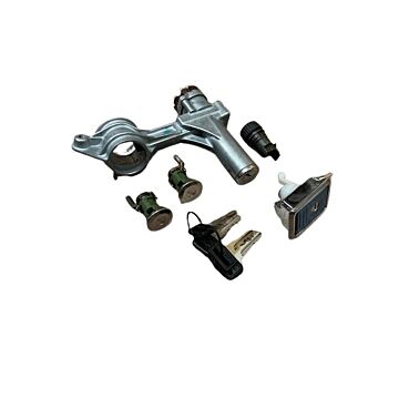Slot set 240 4 deurs 1990+ kontaktslot 2 portiersloten+ kofferslot 9140735 3540633 914073 244