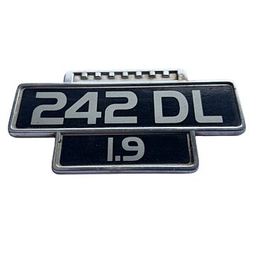 Volvo 242 DL 1.9 Embleem Gebruikt