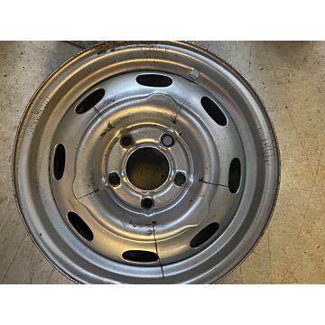 Stålfälg 4x15 tum för Amazon+PV544+Duett Volvo Part 670429