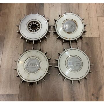 Volvo Navkapselsats, 14 tum, Navkapsel, Passar till Volvo 740, 240 Series, 242, 244, 245, Used